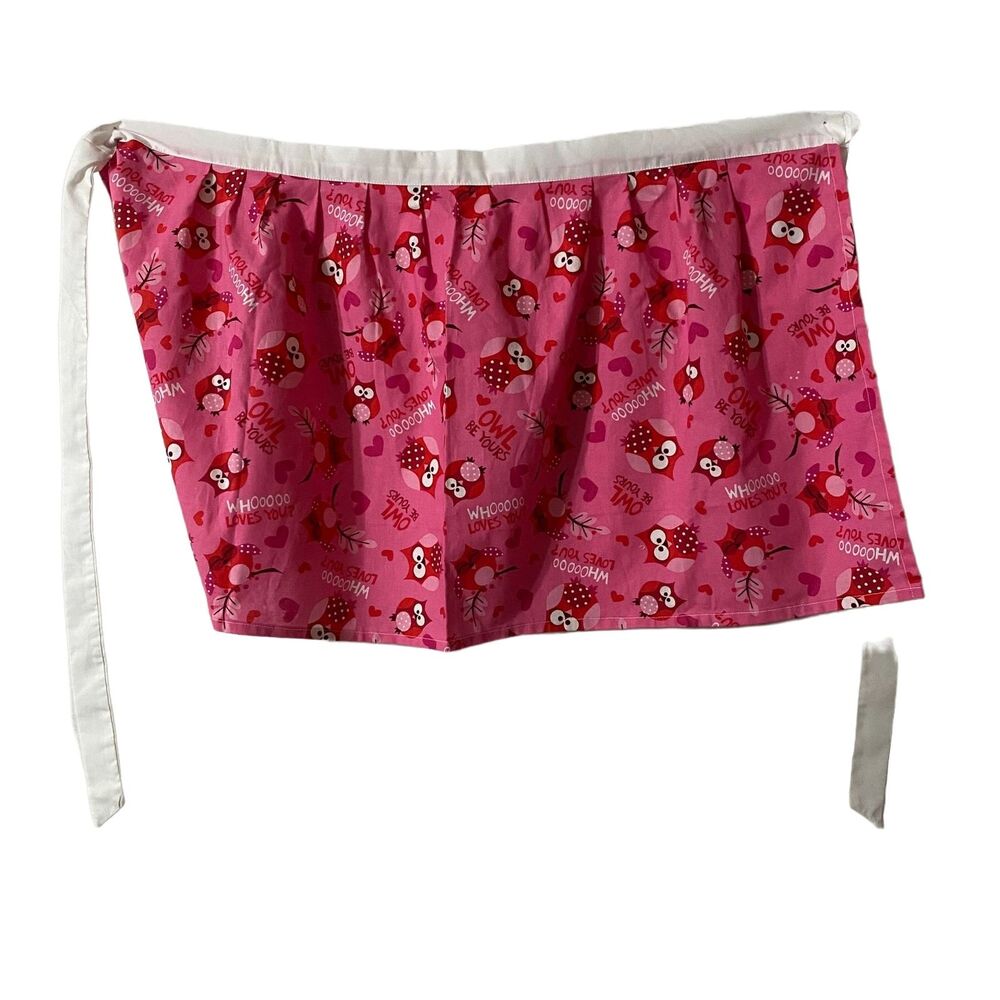 #5745 Womens Pink Valentines with Owls Half Apron VTG